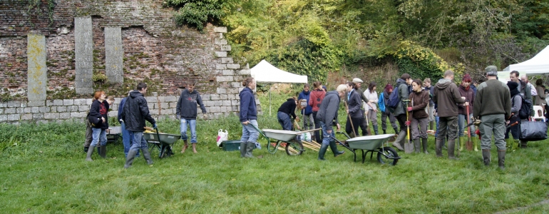 9h30 : arrivée sur le site et mise en route du chantier.